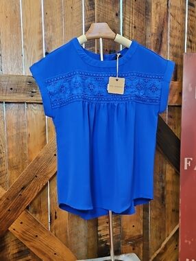 383 Blu Pepper Cobalt Blue Lace Yoke Top
